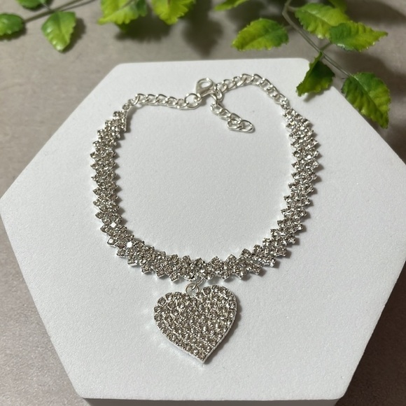 Heart Rhinestone Charm Bracelet - Picture 9 of 10